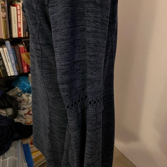 BLUE cross tie back tunic top, bell sleeves, never worn! - Picture 8 of 11